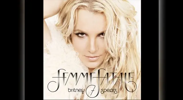 Britney Spears es acusada de haber utilizado un doble para interpretar las canciones de su último disco Femme Fatale.
