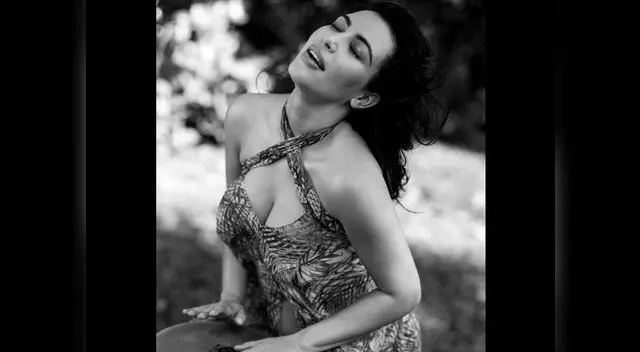 Kim Kardashian muestra el lado sexy de su embarazo para la lente de Egotastic.