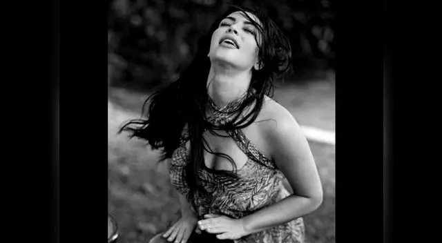 Kim Kardashian muestra el lado sexy de su embarazo para la lente de Egotastic.