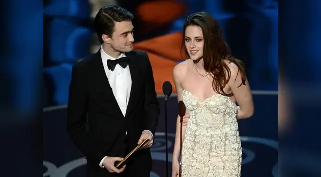 Kristen Stewart y Daniel Radcliffe presentando el Oscar a Mejor Diseño de Producción.