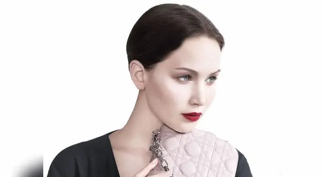 La ganadora del Oscar, Jennifer Lawrence, en la nueva campaña Miss Dior. La ganadora del Oscar, Jennifer Lawrence, en la nueva campaña Miss Dior.