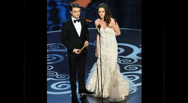 Kristen Stewart y Daniel Radcliffe juntos en la ceremonia del Oscar.