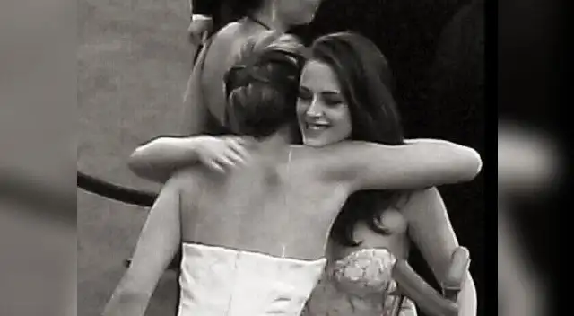 Kristen y Jennifer Lawrence en el Oscar 2013.