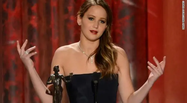 Se destaca en una multitud por su fresca personalidad. Se destaca en una multitud por su fresca personalidad.