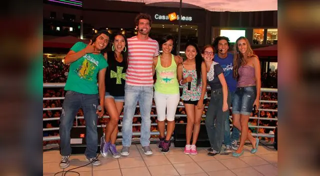 Elenco de Vacaciones en Grecia.