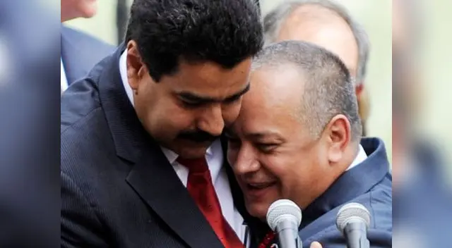 Muerte de Hugo Chávez: Vicepresidente Nicolás Maduro asumirá presidencia de Venezuela y no el presidente del Congreso, Diosdado Cabello, como dice la Constitución.