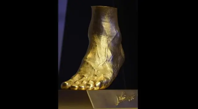 Lionel Messi: inmortalizan su pie de oro.