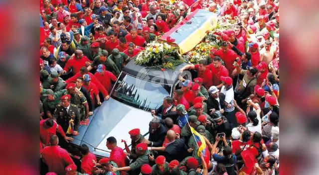 Muerte dividió a venezolanos, en alegrías y llantos.