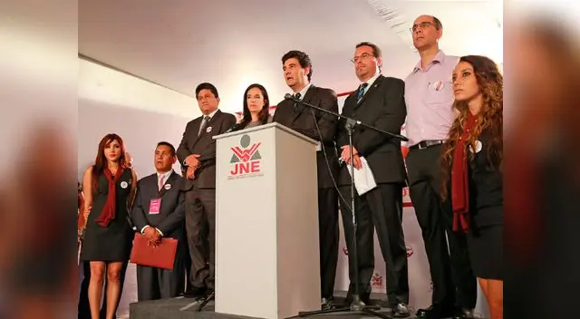 Se respetó tiempo de expositores del “no”, por lo que hubo silencio en debate. Se respetó tiempo de expositores del “no”, por lo que hubo silencio en debate.