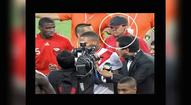 Isisola resguardando a la “Foquita”. está atento ante cualquier persona extraña que se acerque al jugador.