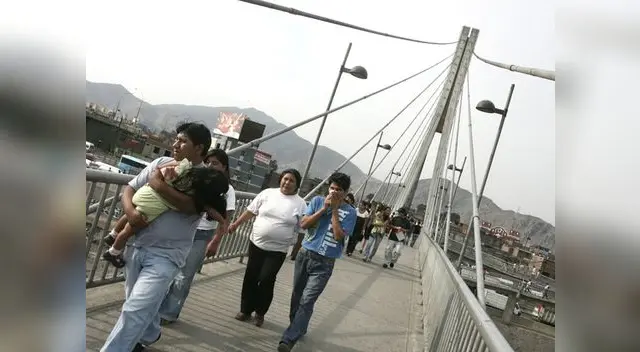 Se mueve y tiene que modificarse su estructura. Se mueve y tiene que modificarse su estructura.