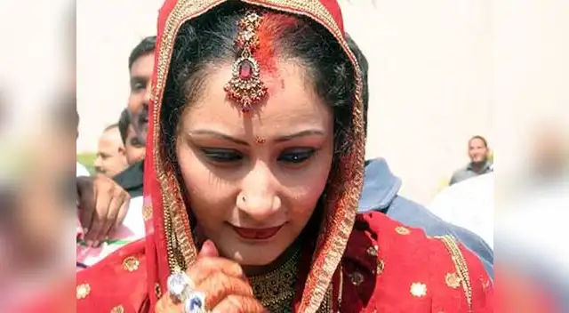 Una mujer hindú prendio fuego a hombre que intentó violarla