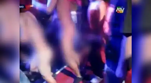 Nueva tipo fiesta, donde los chicos se desnudan y abusan del licor. (Fuente: ATV)