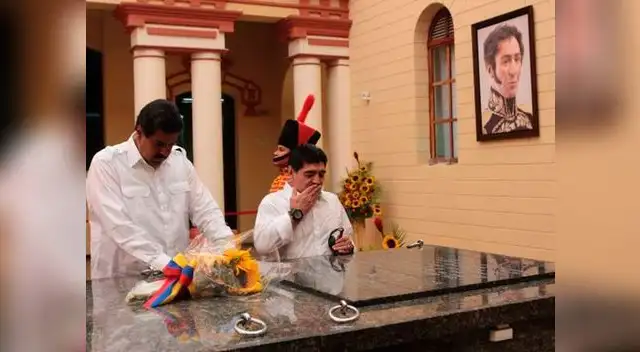 Ambos le rinden homenaje a presidente Hugo Chávez.