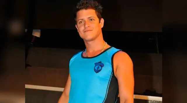 Gino Pesaressi. Gino Pesaressi.