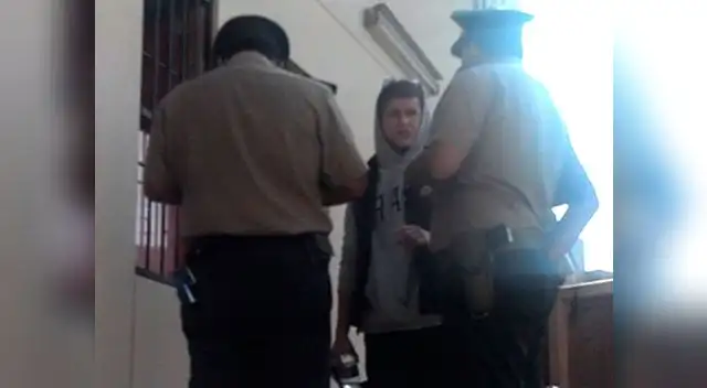 Gino Pesaressi detenido por manejar en estado de ebriedad. Gino Pesaressi detenido por manejar en estado de ebriedad.