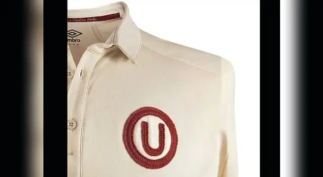 Camiseta de Universitario en homenaje a Lolo Fernández por su centenario Camiseta de Universitario en homenaje a Lolo Fernández por su centenario