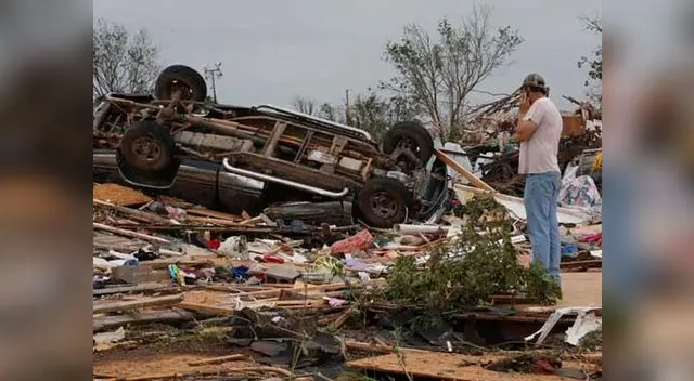 Tornado en Oklahoma destruyó todo a su paso. Tornado en Oklahoma destruyó todo a su paso.