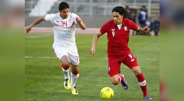 Paolo Guerrero es elegido el jugador de la selección peruana, según encuesta.