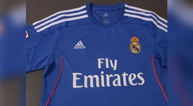 La segunda camiseta de Real Madridf será azul eléctrico