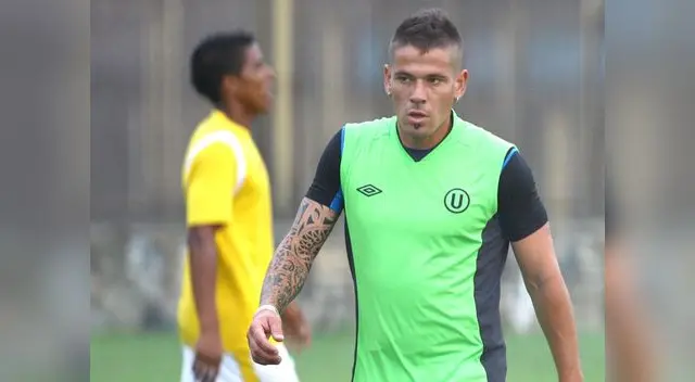 Sin pena ni gloria fue su paso por el club crema. Sin pena ni gloria fue su paso por el club crema.