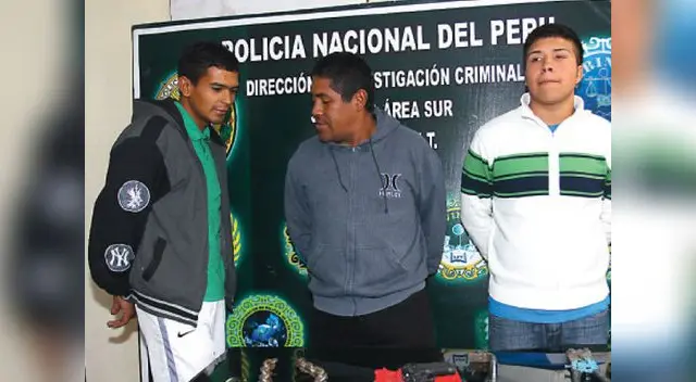 Uno de los detenidos tiene antecedentes por robo en Bolivia. Uno de los detenidos tiene antecedentes por robo en Bolivia.