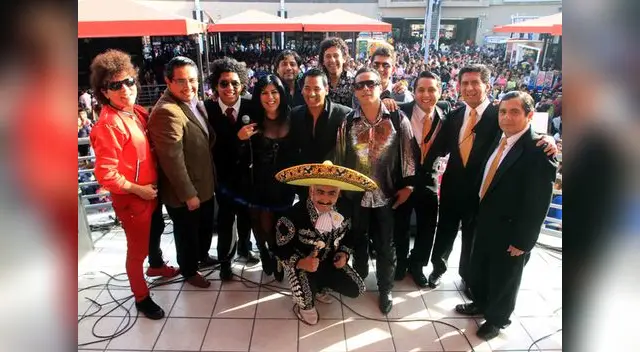 Imitadores de Yo soy afinaron sus voces durante concierto en vivo, para la gran final del reality, esta semana.