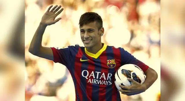 Neymar fue presentado como jugador del Barcelona Neymar fue presentado como jugador del Barcelona