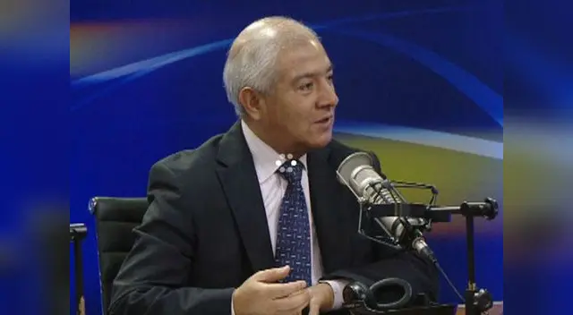 Wlfredo Pedraza niega reglaje al lado de Adrián Villafuerte. Wlfredo Pedraza niega reglaje al lado de Adrián Villafuerte.