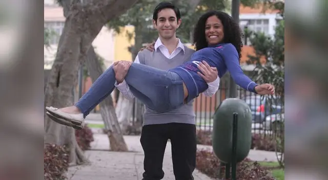 Cotito revela que en la vida real su papá se muere de celos cuando la ve con el hijo de Reyna Pachas. Cotito revela que en la vida real su papá se muere de celos cuando la ve con el hijo de Reyna Pachas.