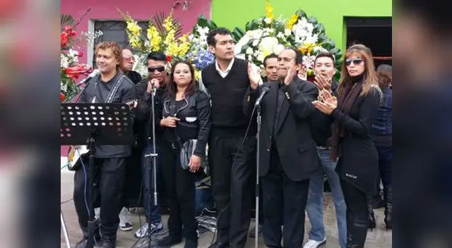 Velorio fue con artistas y también una orquesta. Velorio fue con artistas y también una orquesta.