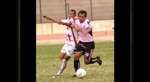 Carmona estuvo en varios equipos del medio, pero en ninguno le pasó tantas cosas juntas y raras como en Boys y Municipal. Carmona estuvo en varios equipos del medio, pero en ninguno le pasó tantas cosas juntas y raras como en Boys y Municipal.