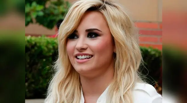 Demi Lovato enloquece: se pintó el cabello de rubio absoluto.
