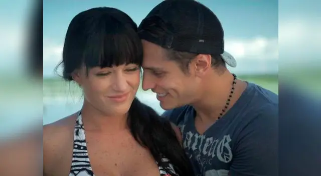 Película continúa dando la hora. Película continúa dando la hora.