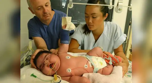 La bebé más grande del mundo nació en Alemania. La bebé más grande del mundo nació en Alemania.