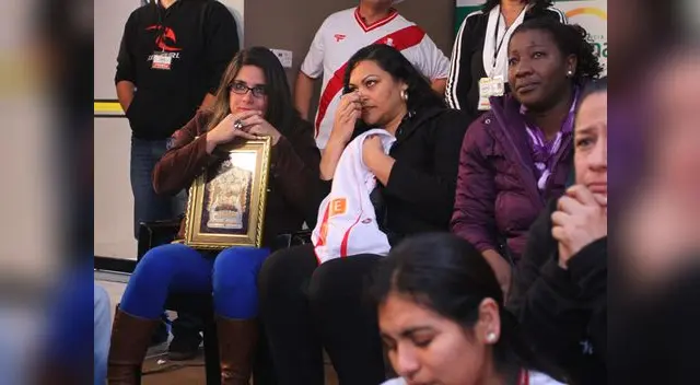 Las mamás de las chicas siempre alentaron a sus engreídas.