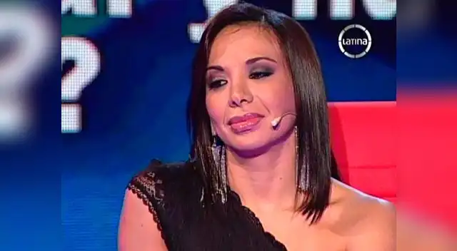 Se inició trabajando desde los 9 años. Su primer trabajo: coser a mano expedientes y hojas de libros de contabilidad.