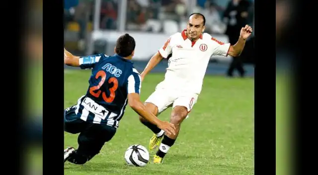 Universitario ruega que Alianza Lima clasifique en el mismo grupo. Universitario ruega que Alianza Lima clasifique en el mismo grupo.