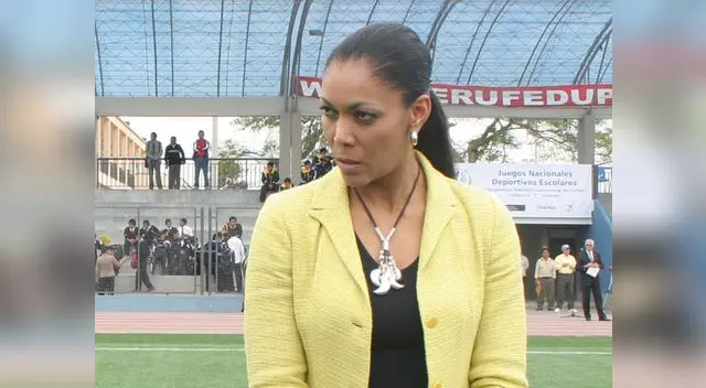 Cecilia Tait enfrentada con Cenaida Uribe.