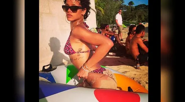 Instagram: Rihanna Ass, fue el título de su caliente foto.