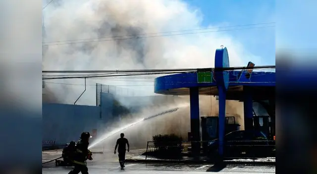 Camión de gas estalla en grifo de Viña del Mar.