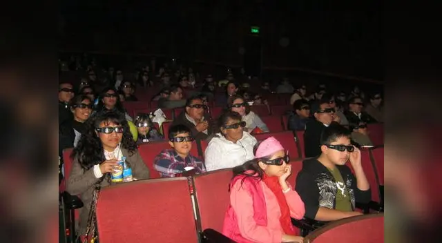 ¡Mira en primera fila la película Chicas armadas y peligrosas!