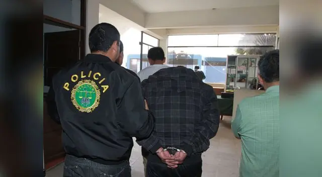 Villa El Salvador: PNP interviene a hermanos. Villa El Salvador: PNP interviene a hermanos.