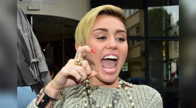 Miley Cyrus reveló canciones de nuevo disco Bangerz. Miley Cyrus reveló canciones de nuevo disco Bangerz.