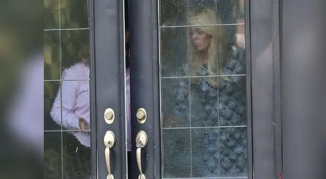 La mamá de Lindsay Lohan fue arrestada por manejar en estado de ebriedad.