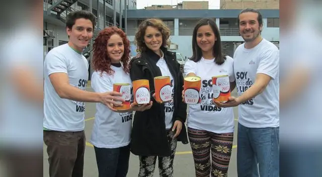 Actores de Avenida Perú apoyan la colecta de la Liga Contra el Cáncer.