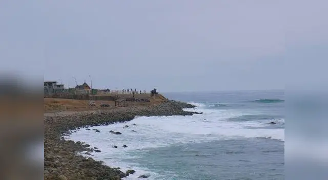 PNP, Bomberos y Marina concluyeron rescate de auto y su conductor que cayeron a acantilado en Santa Rosa, Ancón PNP, Bomberos y Marina concluyeron rescate de auto y su conductor que cayeron a acantilado en Santa Rosa, Ancón