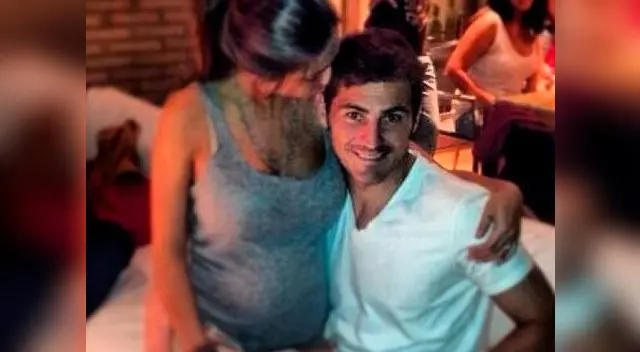 Iker Casillas y su novia se muestran embarazados. Iker Casillas y su novia se muestran embarazados.