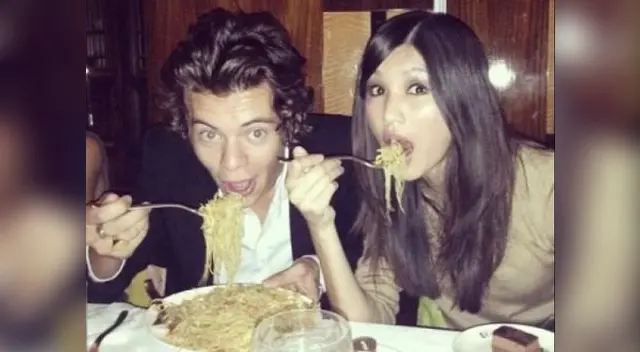 Harry Styles disfruta de una cena con la modelo Gemma Chan Harry Styles disfruta de una cena con la modelo Gemma Chan