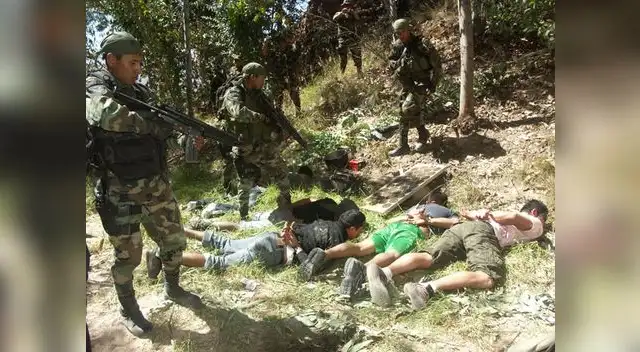 Fuerzas combinadas de la Policía Nacional y del Ejército detuvieron a narcoterroristas en el VRAEM durante operativo desplegado hace una semana.